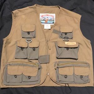Field and Stream size small fishing vest.